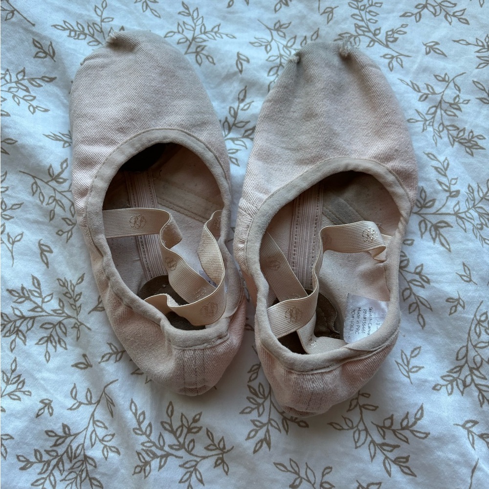 Russian Pointe vivante stretch canvas ballet slippers